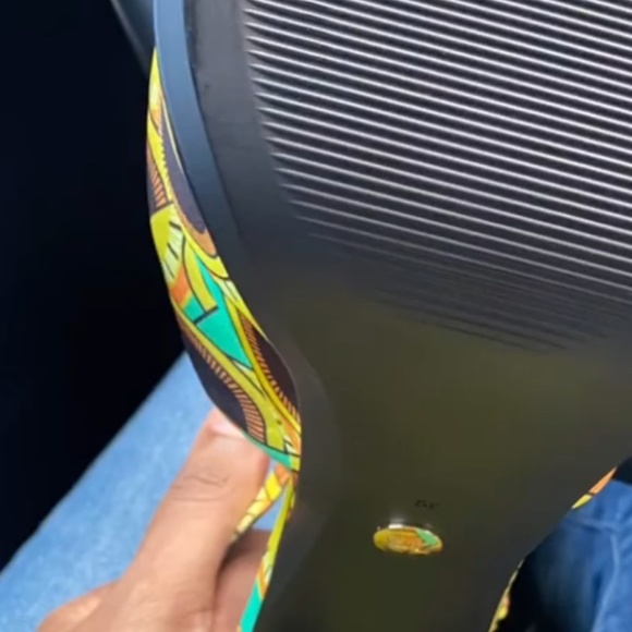 Zara tribal platforms Size 39 NWOT - Picture 3 of 3